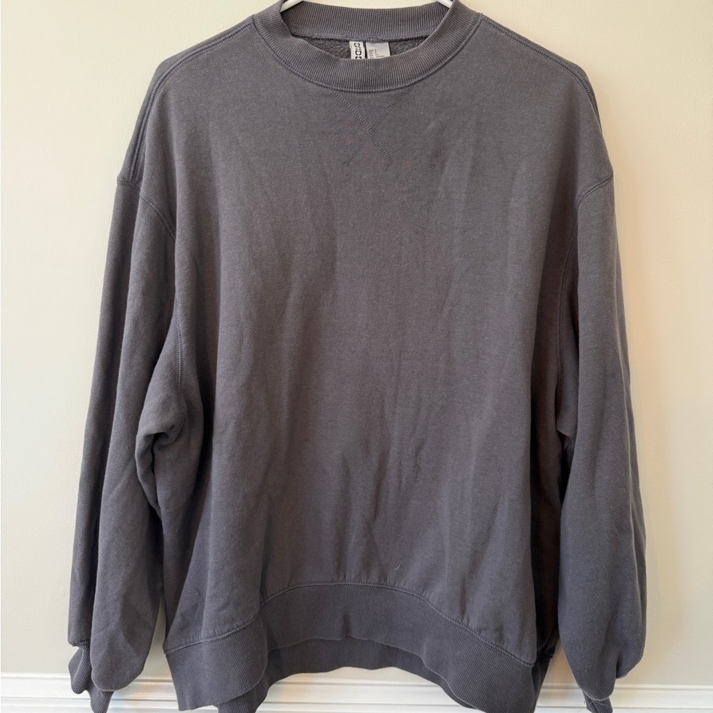 H&M Men's Charcoal Crewneck Sweater